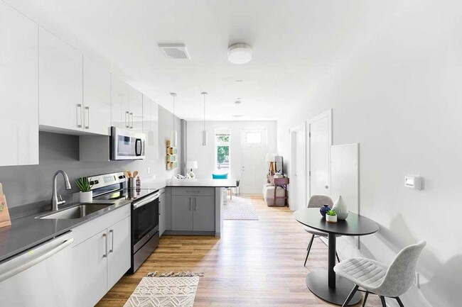 Building Photo - 2 bedroom in Brighton MA 02135