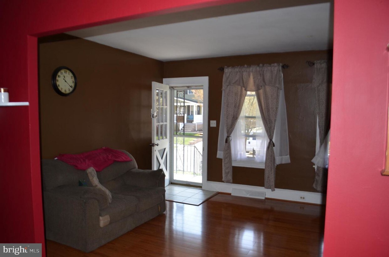 11 Ormond Ave, Oaklyn, NJ 08107 House for Rent in Oaklyn, NJ