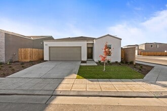 Building Photo - 2851 N Janice Ave