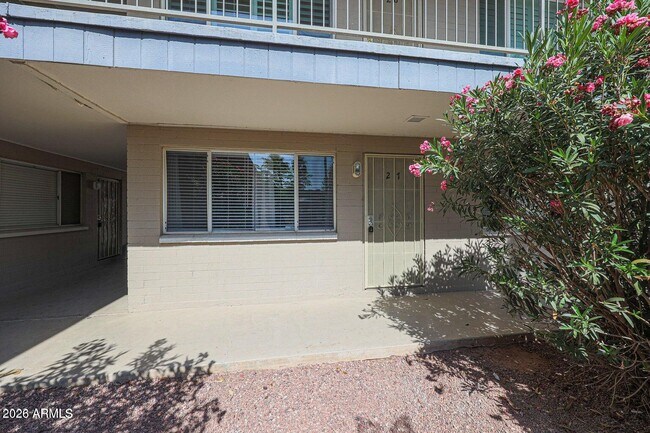 Building Photo - 1111 E Turney Ave