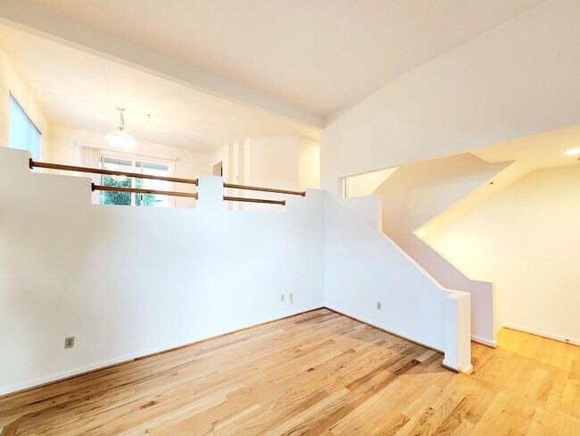 Building Photo - Foster City townhouse