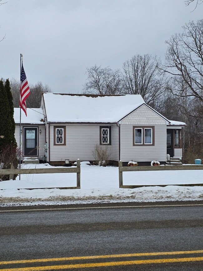 Foto del edificio - 16562 Harmonsburg Rd