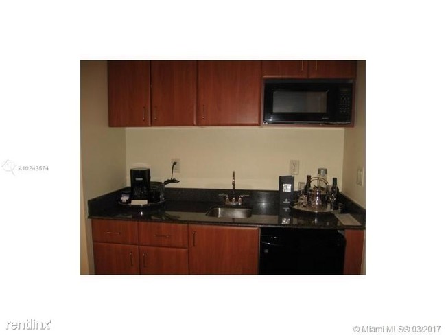 Building Photo - Studio, 1 bath  - 18001 Collins Ave