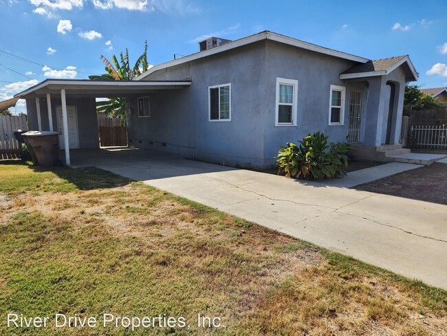 3 br, 1 bath House - 835 W. Alpine Avenue - 4