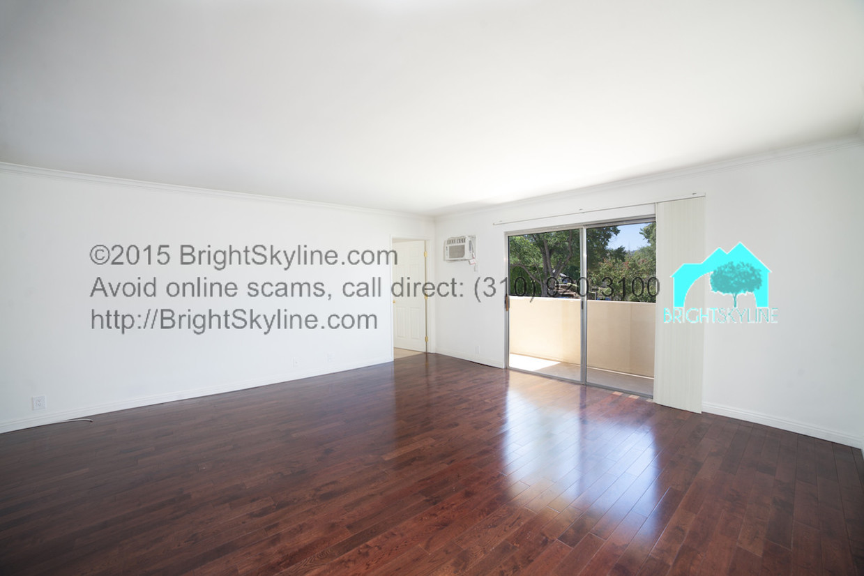 Recently remodeled with hardwood floors - 1831 Camden Ave