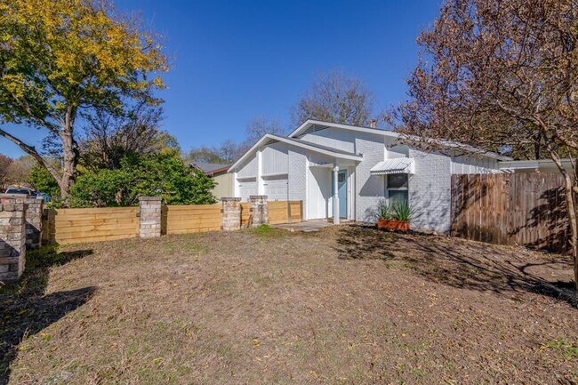 Building Photo - 2516 Palo Verde Dr