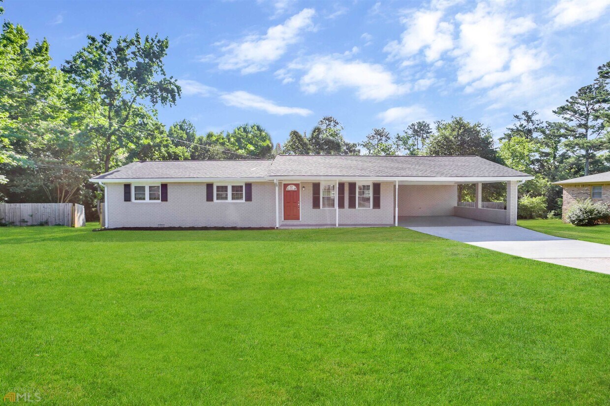 3899 Summit Dr, Douglasville, GA 30135 House for Rent in Douglasville, GA