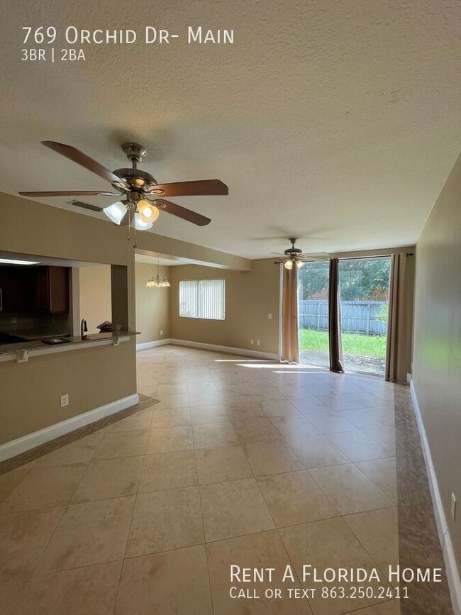 Foto del edificio - 769 Orchid Dr