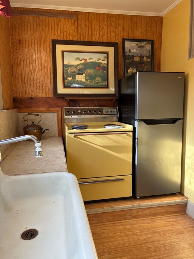 Foto del edificio - 424 W Market St