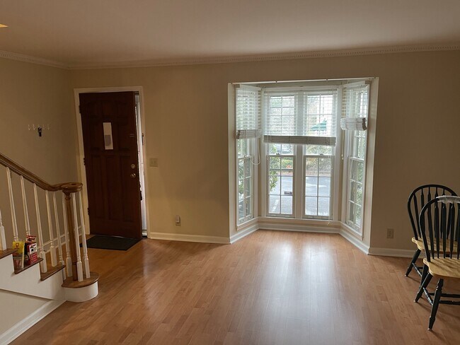 Building Photo - 2629 Blakemore Ave