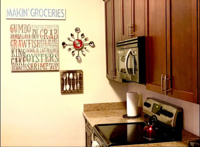 Photo - 1524 Euterpe St Apartment