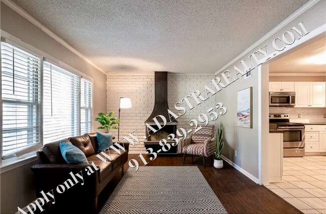 Foto del edificio - UPDATED 3 Bed 2 Bath Ranch in Overland Par...