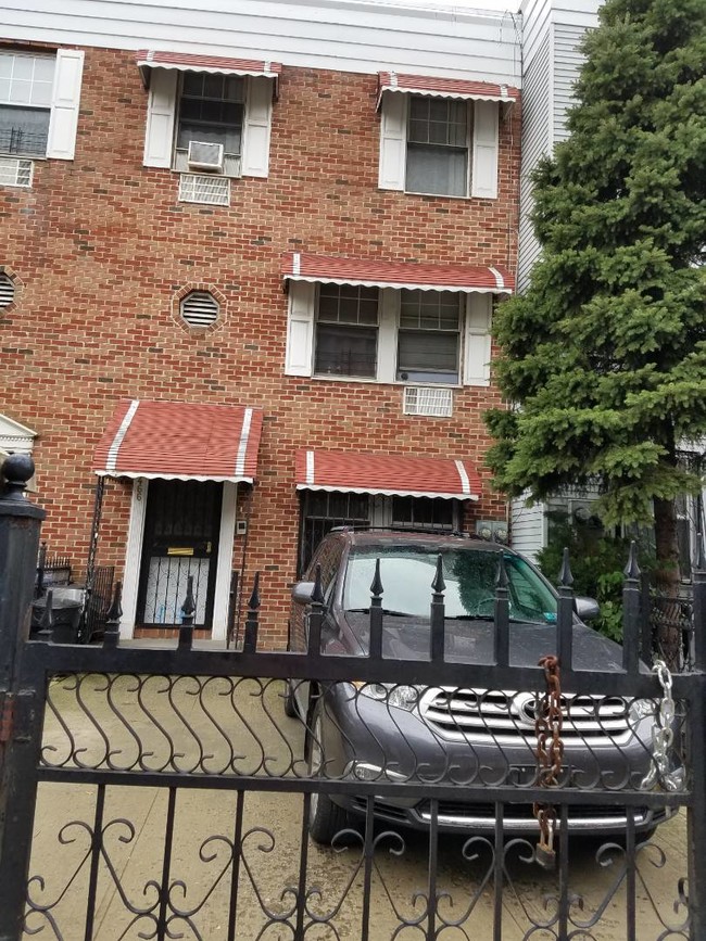 Building Photo - 446-146 E 146th St