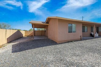 Building Photo - 2635 N Fontana Ave