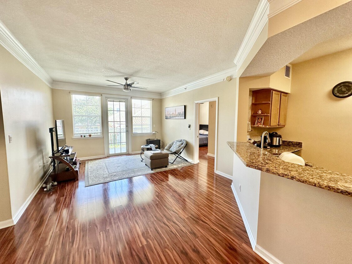 Foto principal - 9901 Baywinds Blvd