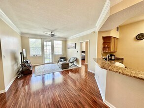 Building Photo - 9901 Baywinds Blvd