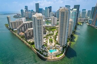 Building Photo - 808 Brickell Key Dr