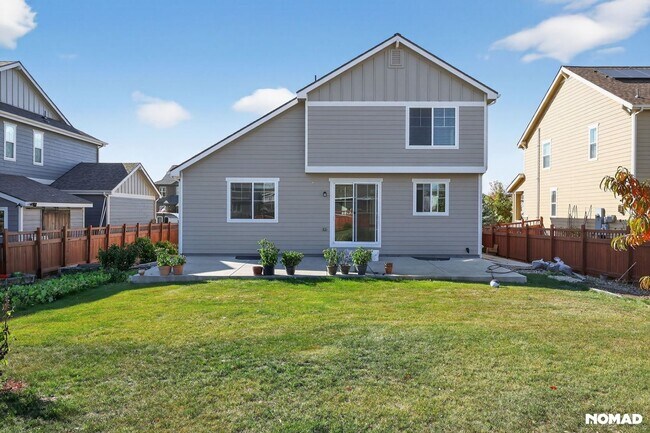 Foto del edificio - Charming 3BR House in Frederick