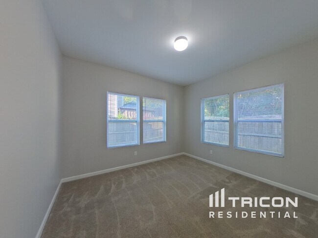 Foto del edificio - 625 Rook Rd