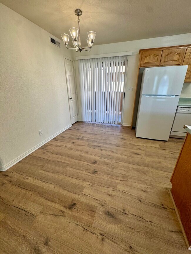 Foto del edificio - 1122 E 300 S