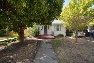 Building Photo - 149 Hickman St