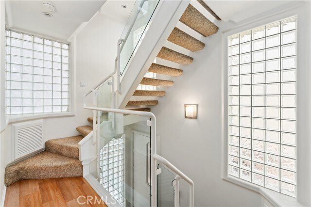 Building Photo - 24 Pacific Ave.