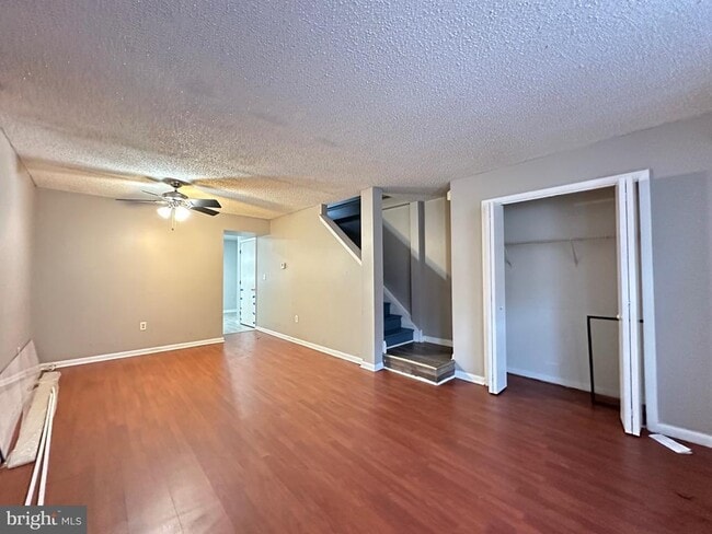 Building Photo - 1616 W Diamond St