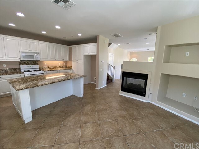 Building Photo - 2051 Arnold Way