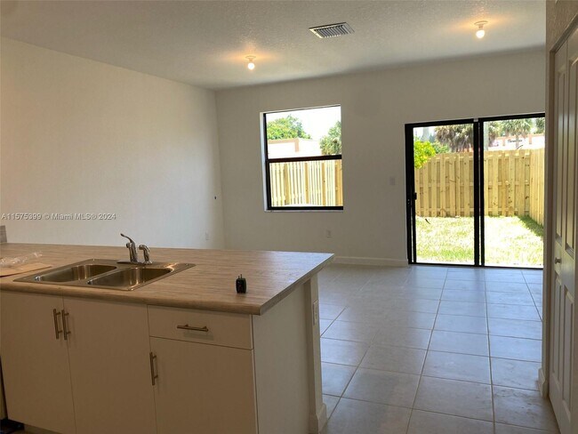 Foto del edificio - 13334 SW 287th Ter