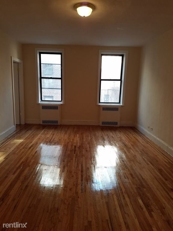 Foto principal - 40-71 Elbertson St