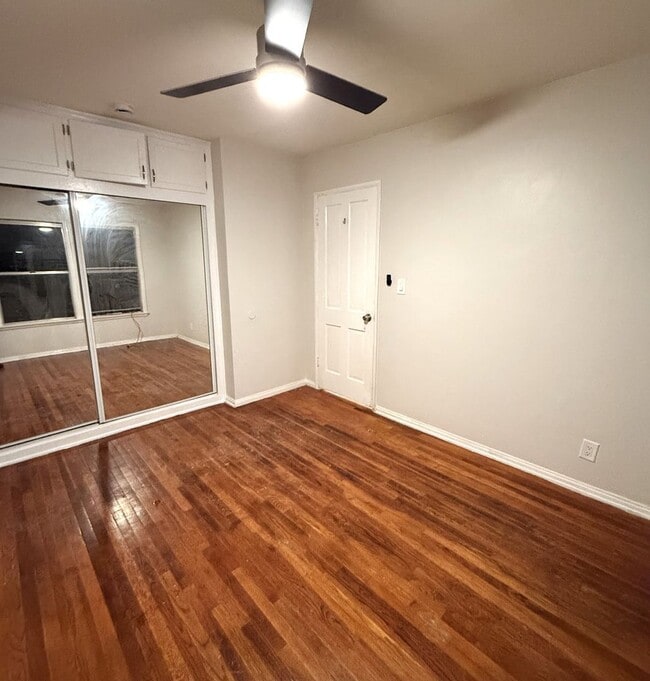 Foto del edificio - 10617 Oxnard St