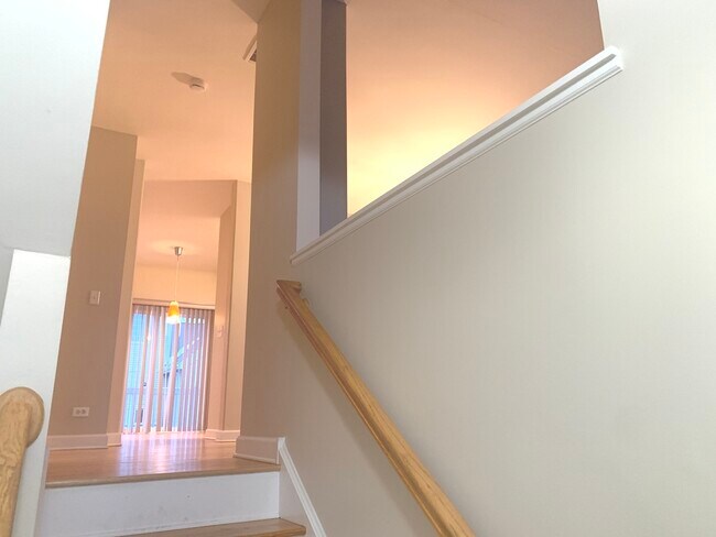 Building Photo - 1777 Concord Dr