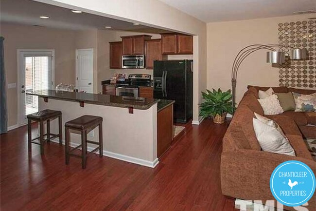 Foto del edificio - 3721 Landshire View Lane