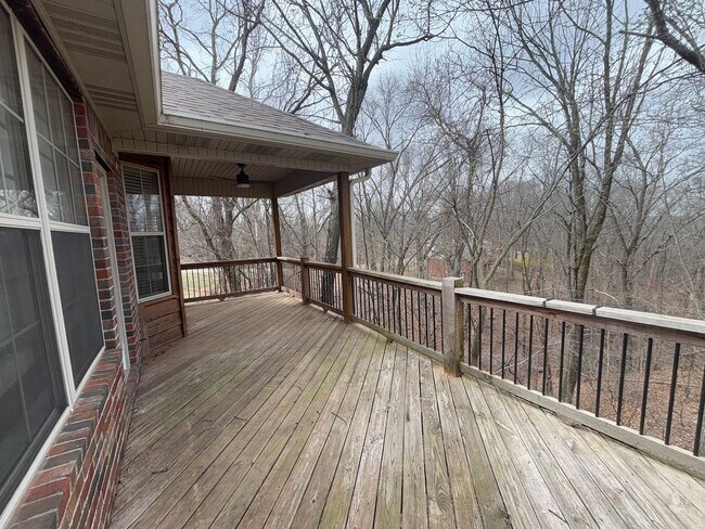 Foto del edificio - 3 Bedroom, 2 Full Bath, 2-car attached gar...