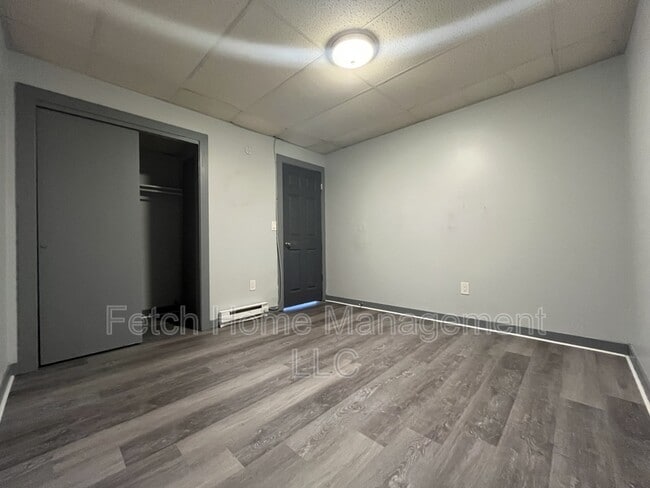 Building Photo - 10669 Jonestown Rd