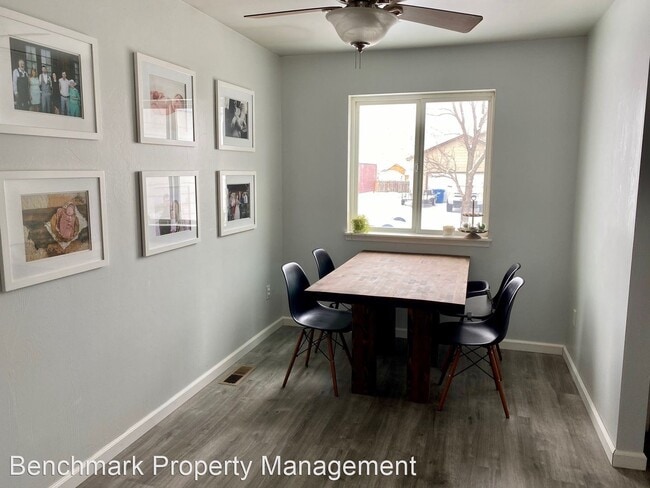 Building Photo - 3 br, 2 bath House - 540 N River Rock Dr