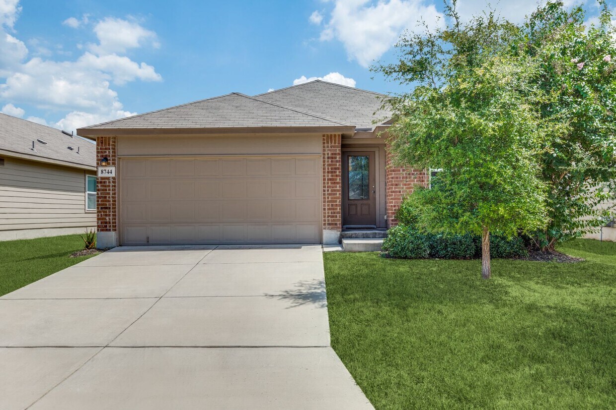 Primary Photo - Valley Ranch Single Story 4 Bedroom