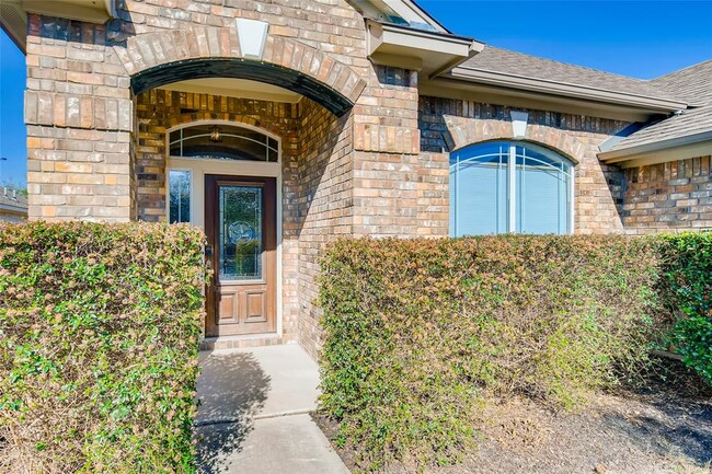 Building Photo - 2840 Angelina Dr