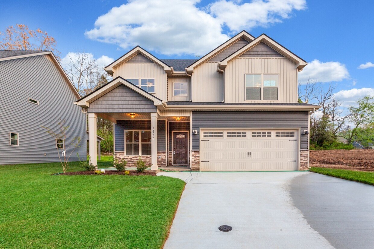 1676 Rains Rd, Clarksville, TN 37042 House Rental in Clarksville, TN