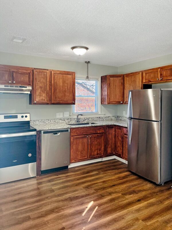 Foto del edificio - 8200 Country Oaks Rd