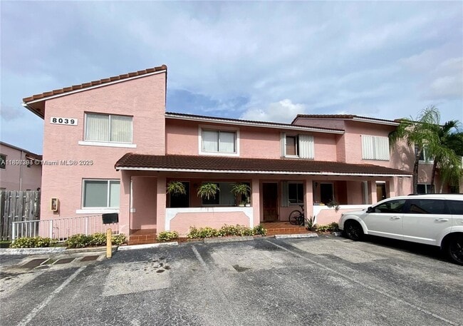 Building Photo - 8039 Lake Dr