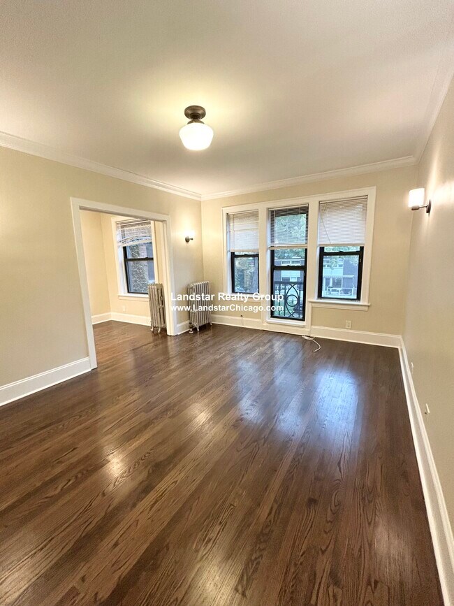 Foto del edificio - 1362 E 52nd St