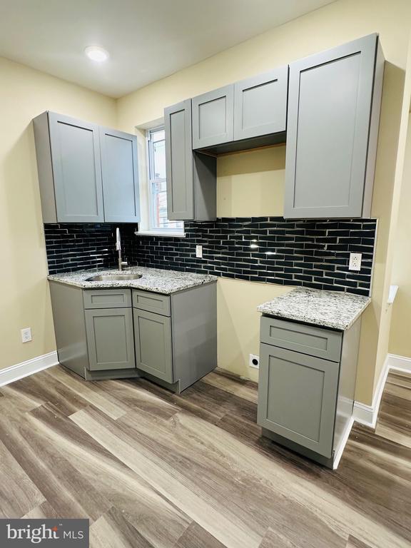 Primary Photo - 2558 N 17th St