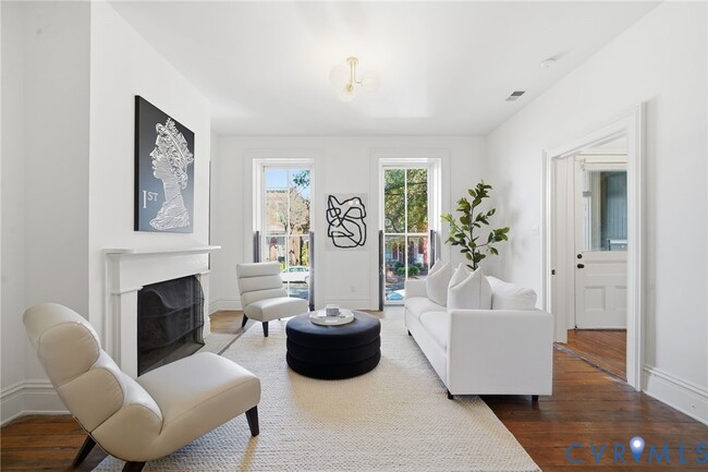 Building Photo - 407 W Clay St