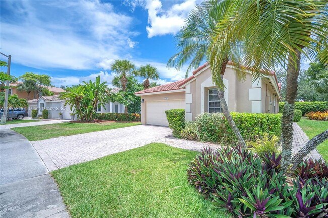 Foto del edificio - 17002 NW 10th St