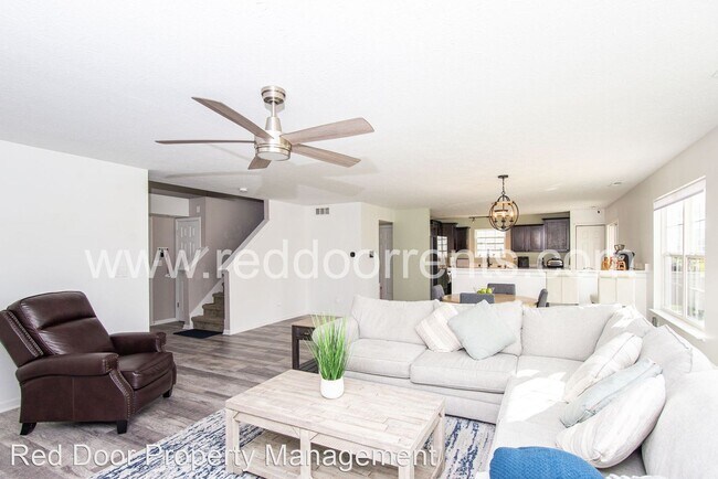 Foto del edificio - 4 br, 2.5 bath House - 4794 Ventura Blvd