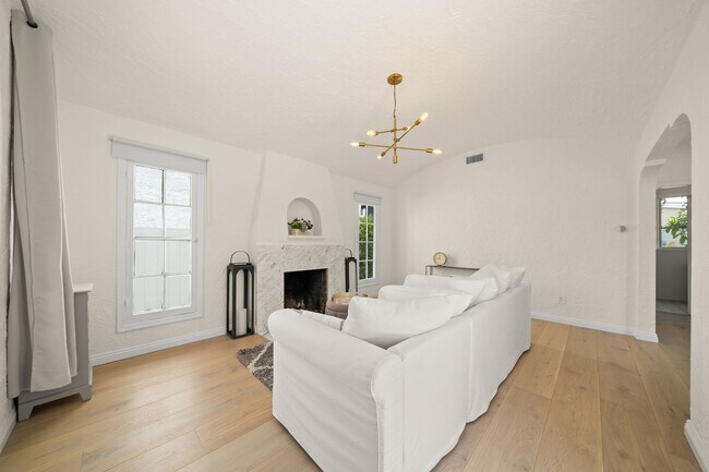 Foto del edificio - 2 br, 1 bath House - 1233 Princeton St