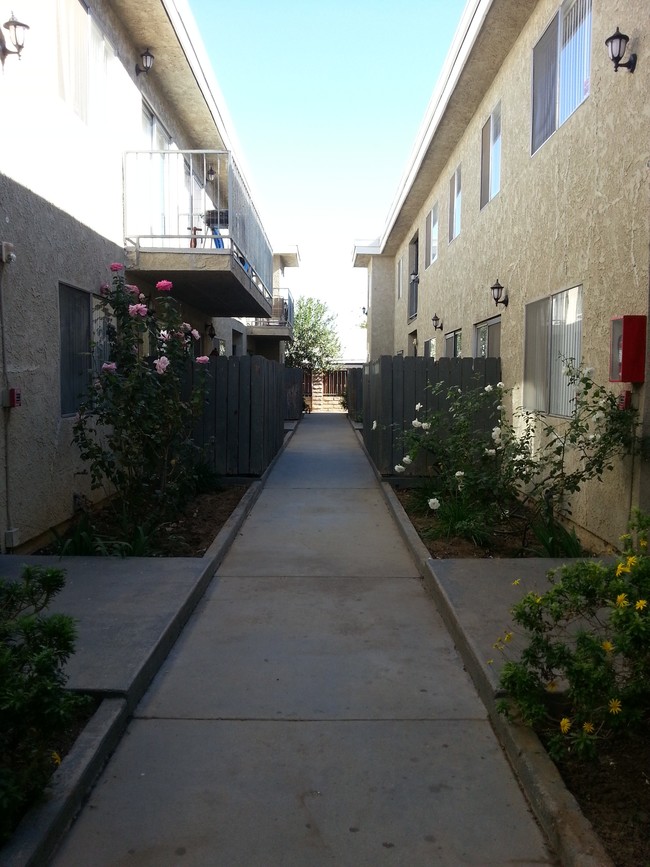 Foto del edificio - 38604 10th St E