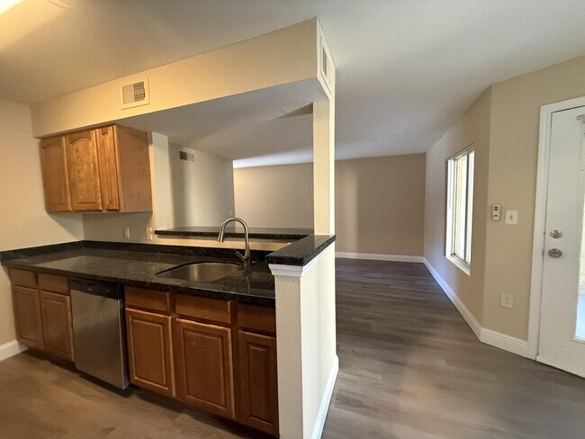 Photo - 2460 NW 33rd St House