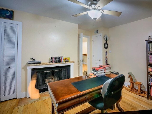 Foto del edificio - 1821 Dartmouth Dr NE